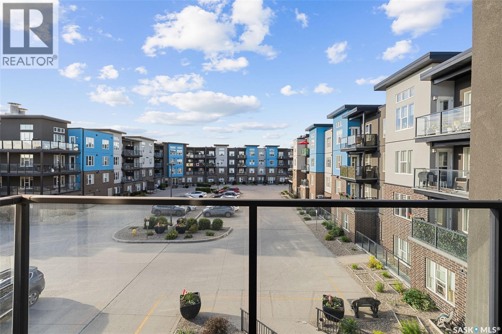 325 5303 Universal Crescent, Regina, SK