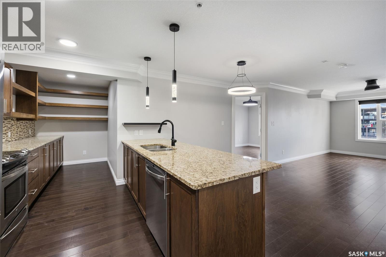 325 5303 Universal Crescent, Regina, SK