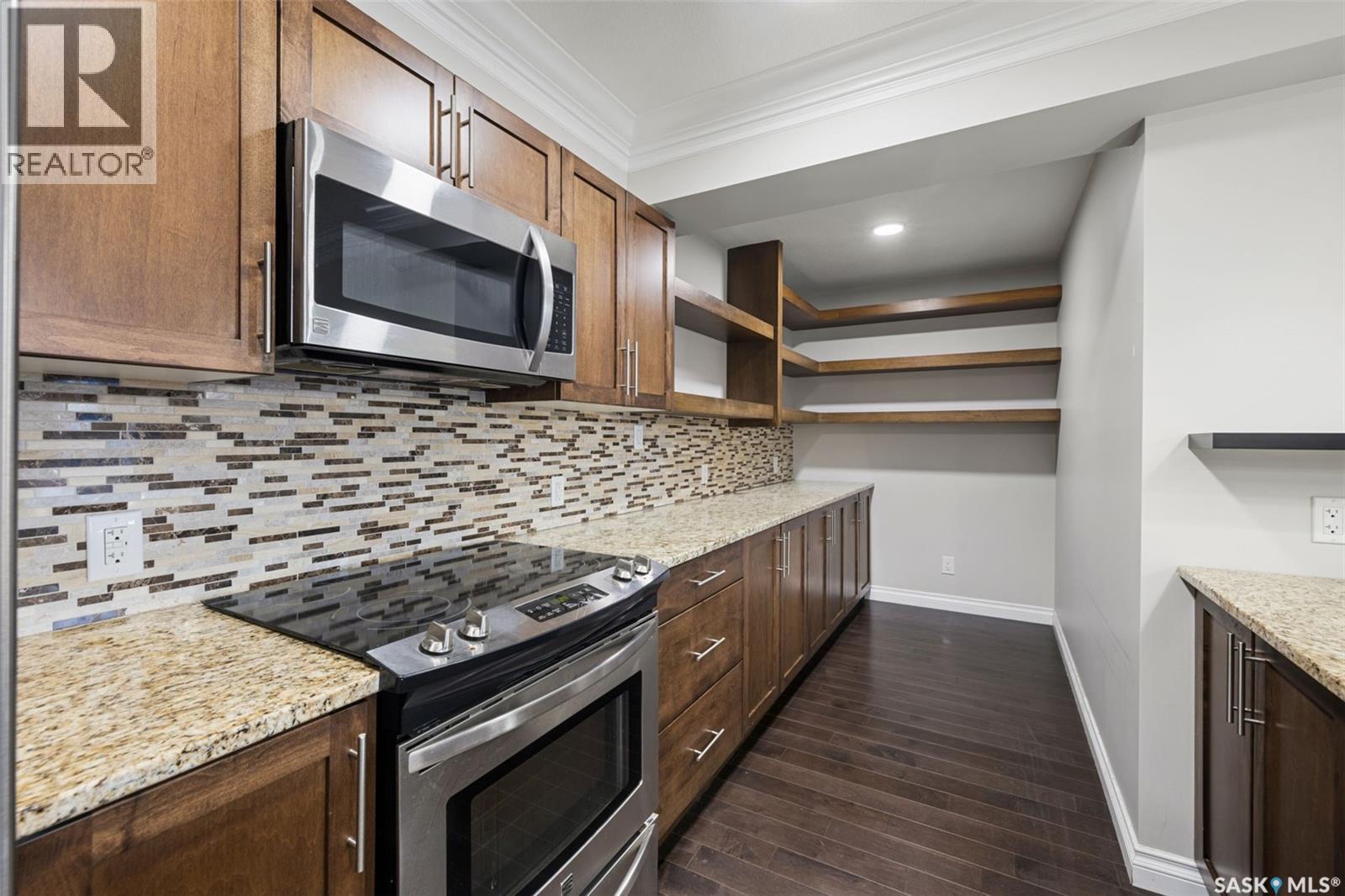 325 5303 Universal Crescent, Regina, SK