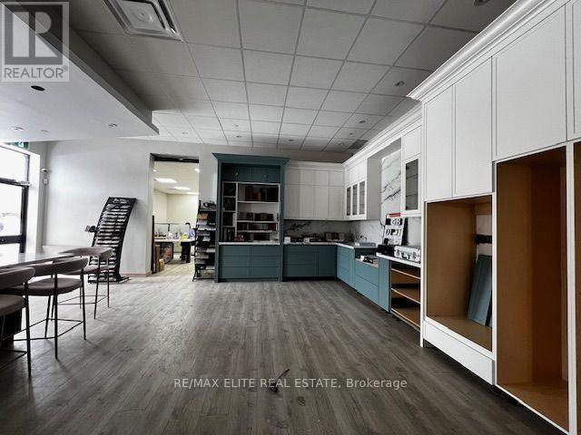 10-11 - 150 Ferrier Street, Markham, ON