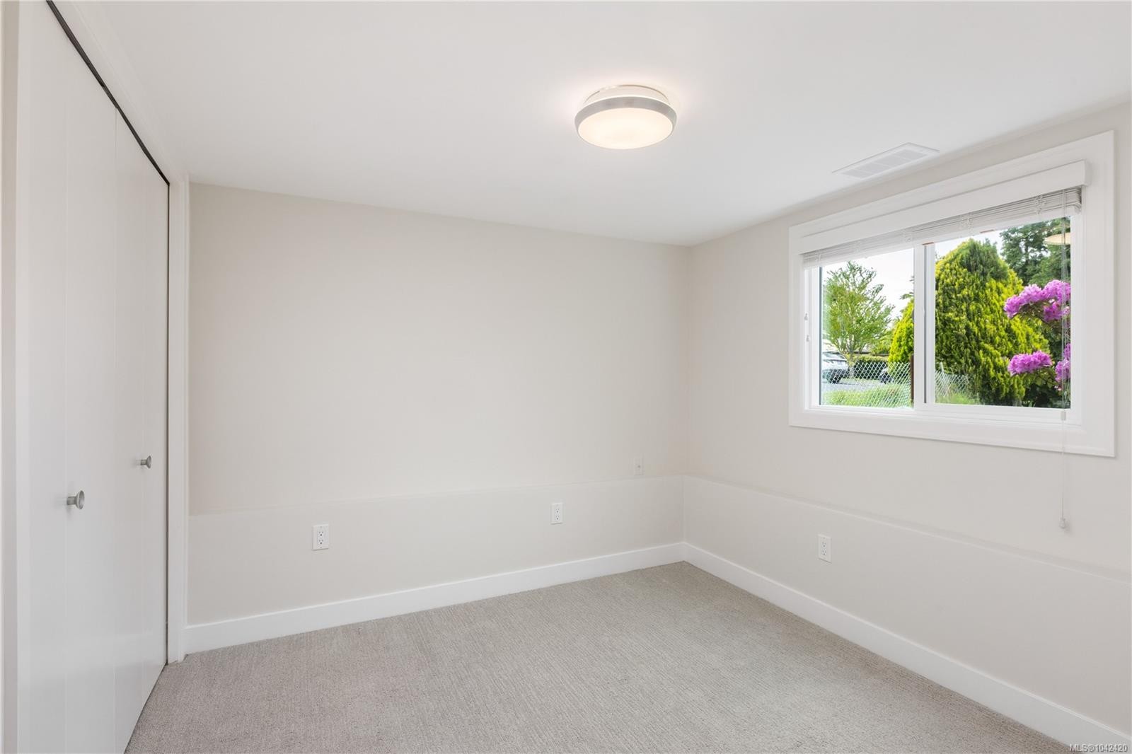 2052 Carrick St, Oak Bay, BC