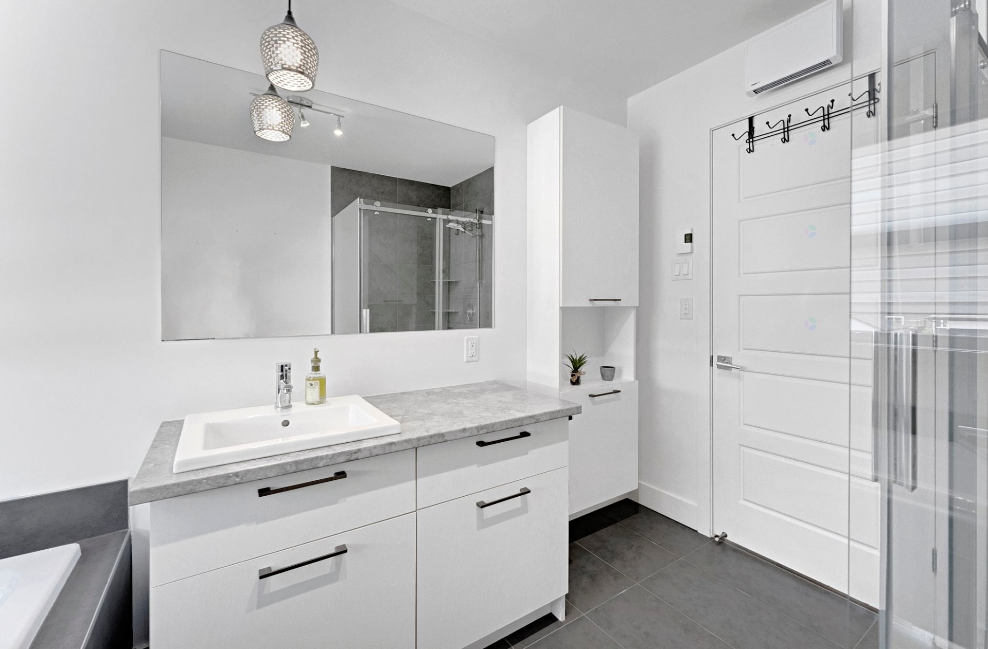 Salle de bains - 1019 Av. Boucher, Saint-Agapit, QC - Indoor Photo Showing Bathroom