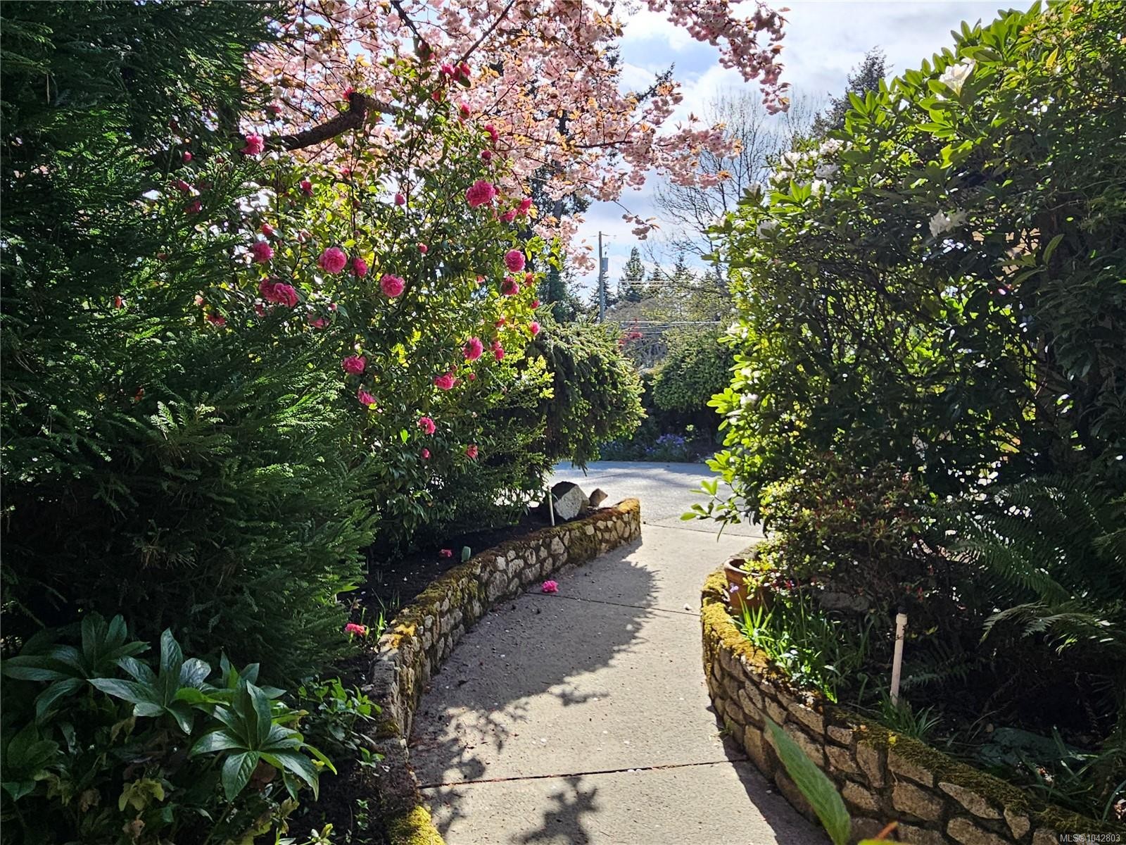 1288 Roy Rd, Saanich, BC