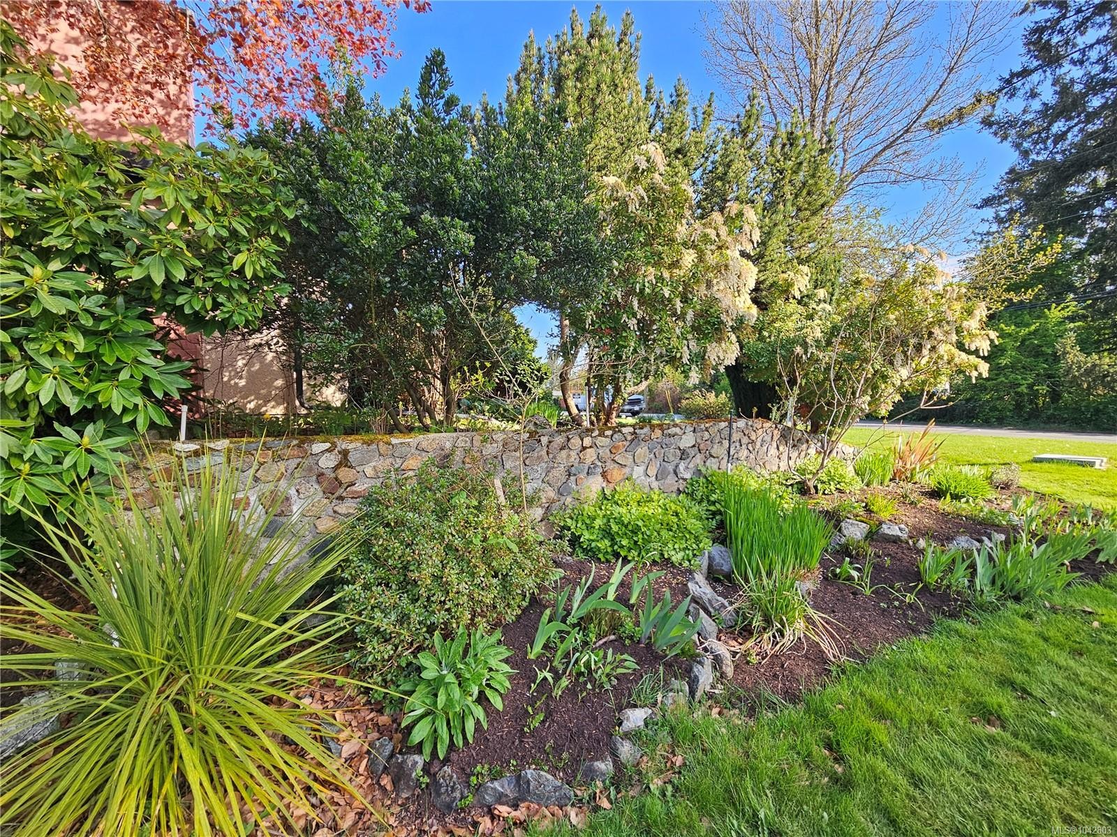 1288 Roy Rd, Saanich, BC