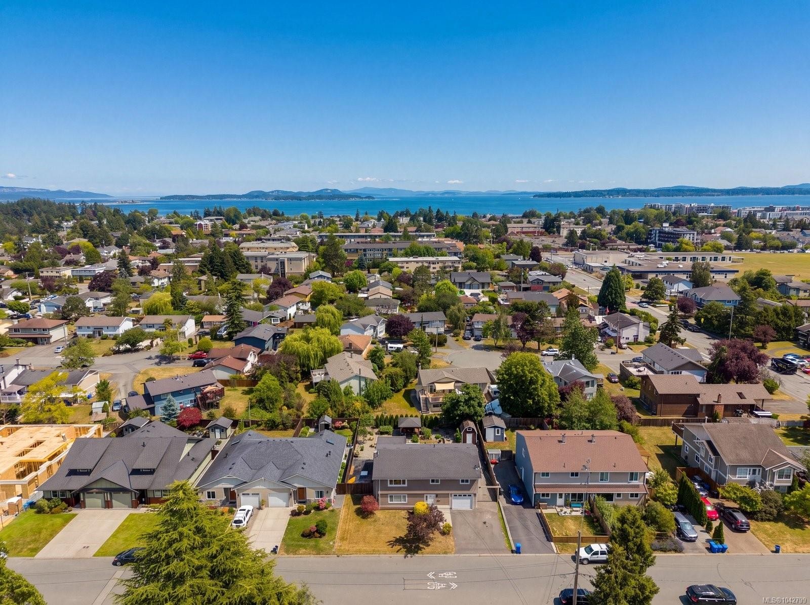 10019 Siddall Rd, Sidney, BC