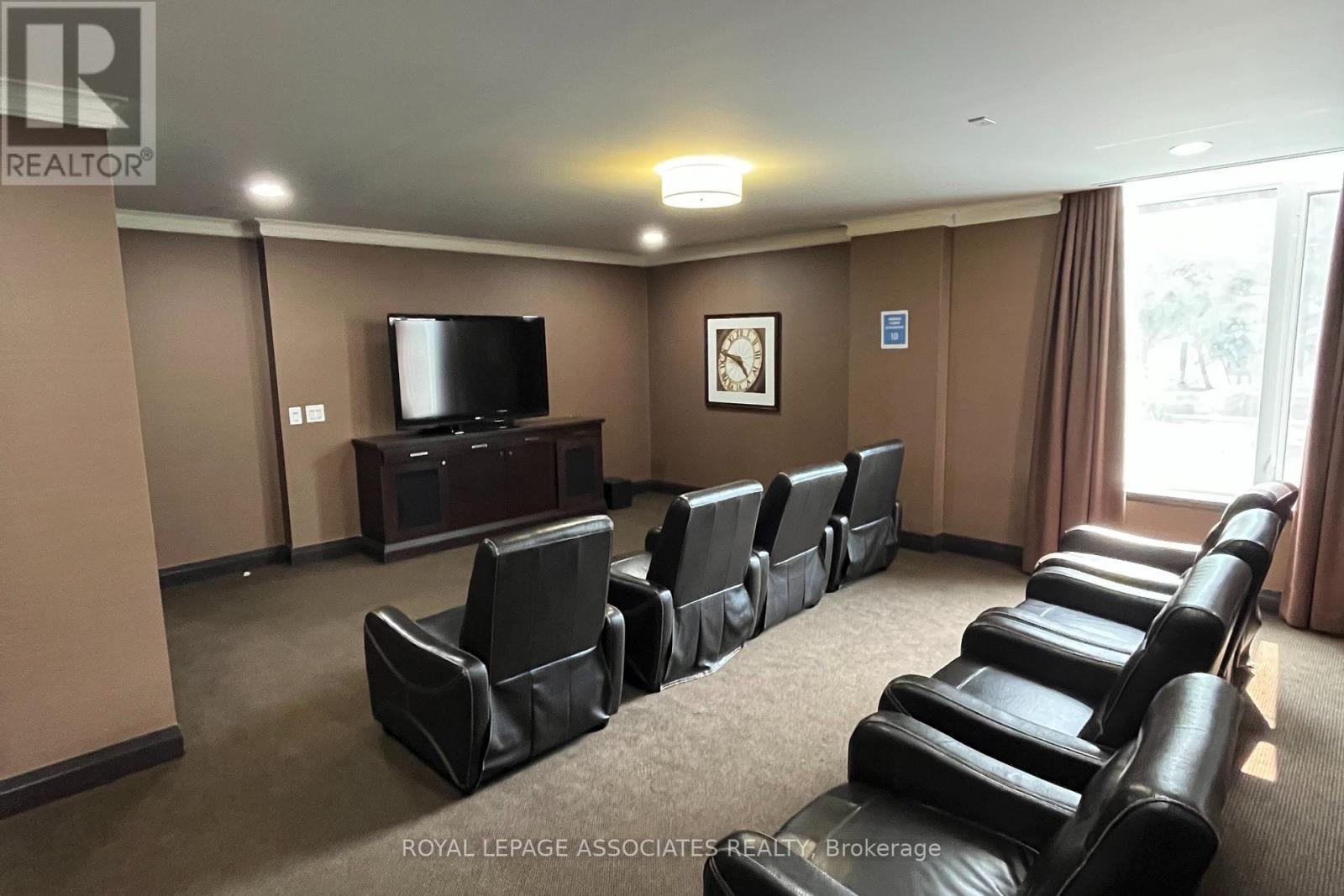 101 - 111 Upper Duke Crescent, Markham, ON