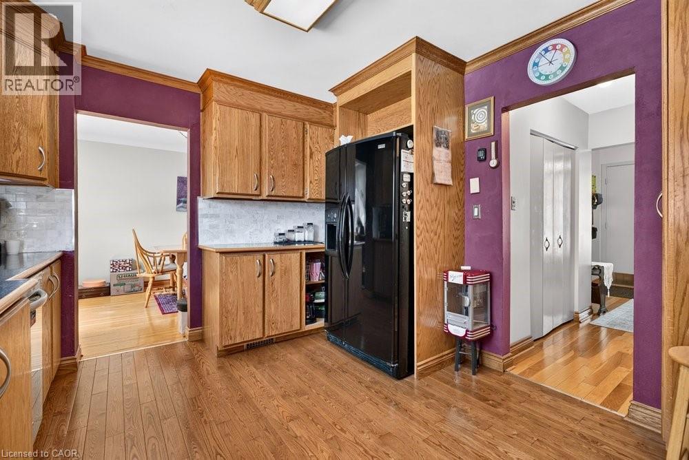 2440 Cyprus Avenue, Burlington, ON