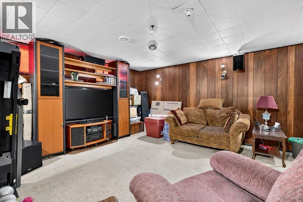2440 Cyprus Avenue, Burlington, ON