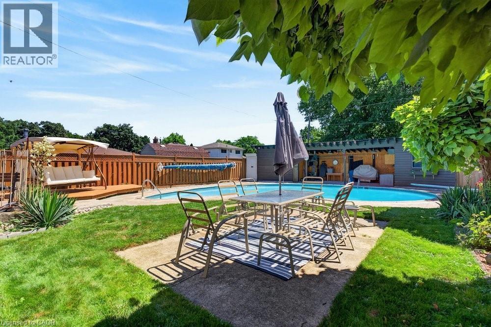 2440 Cyprus Avenue, Burlington, ON