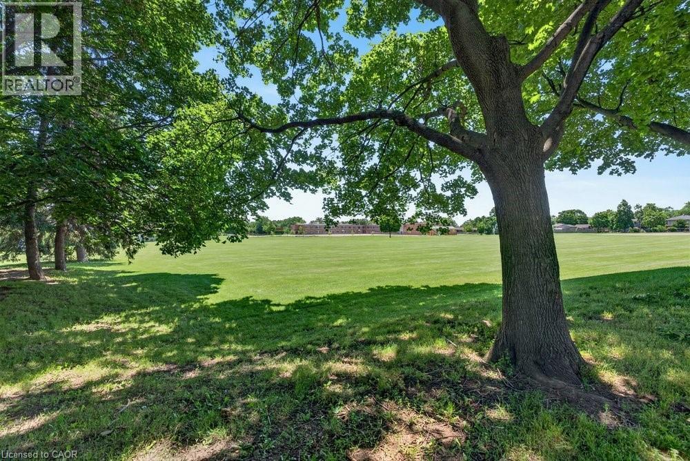2440 Cyprus Avenue, Burlington, ON