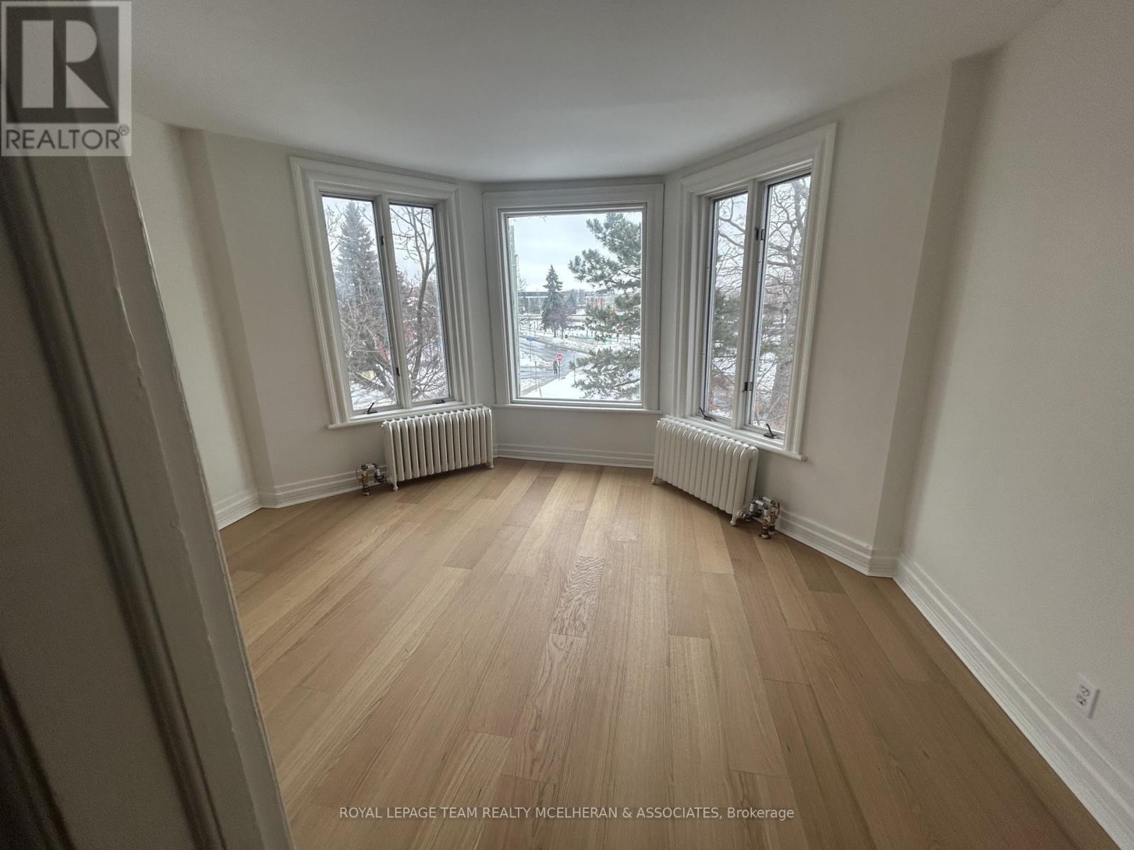 92 Queen Elizabeth Drive, Ottawa, ON