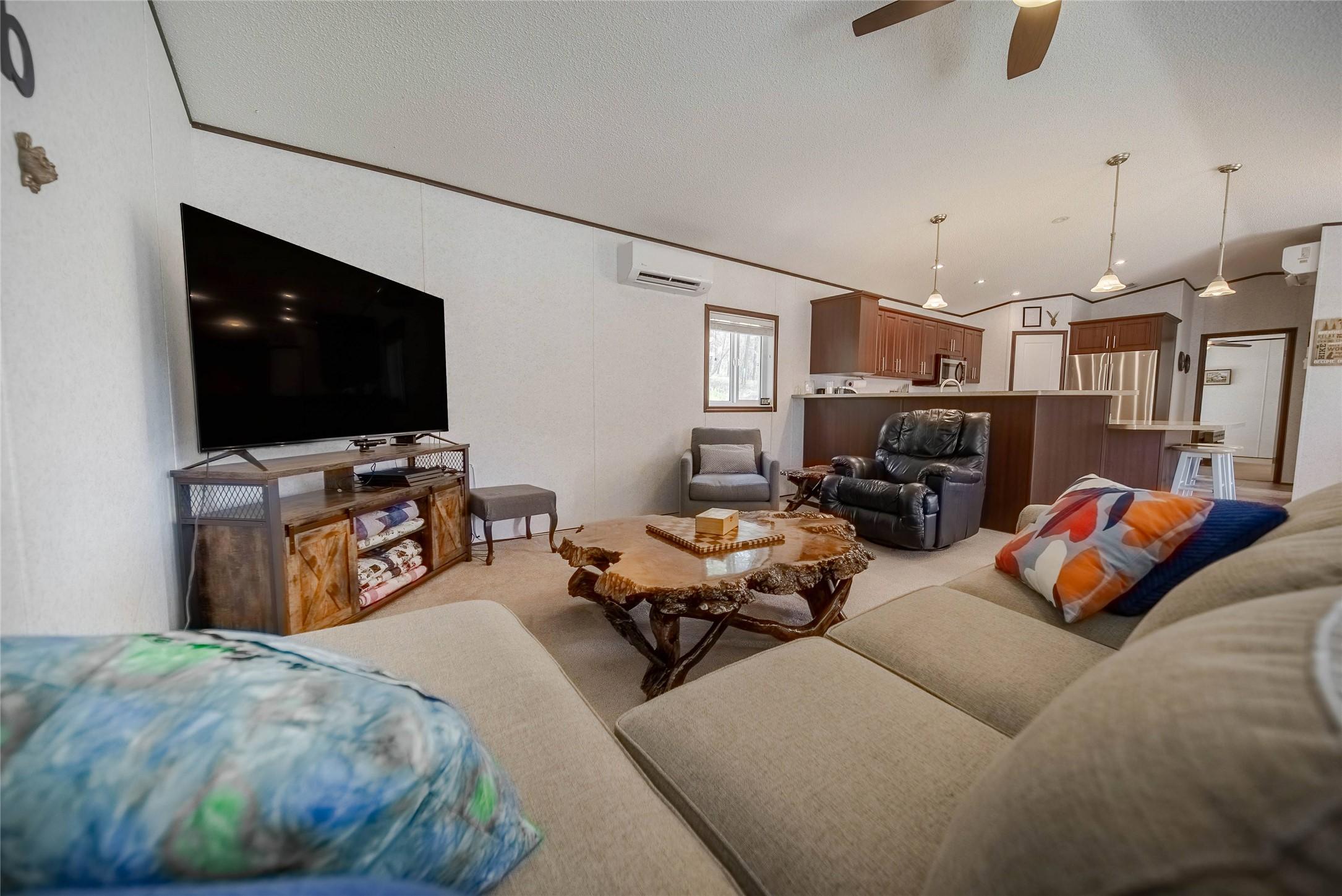 6524 Mcdonald Loop Road, Grasmere, BC