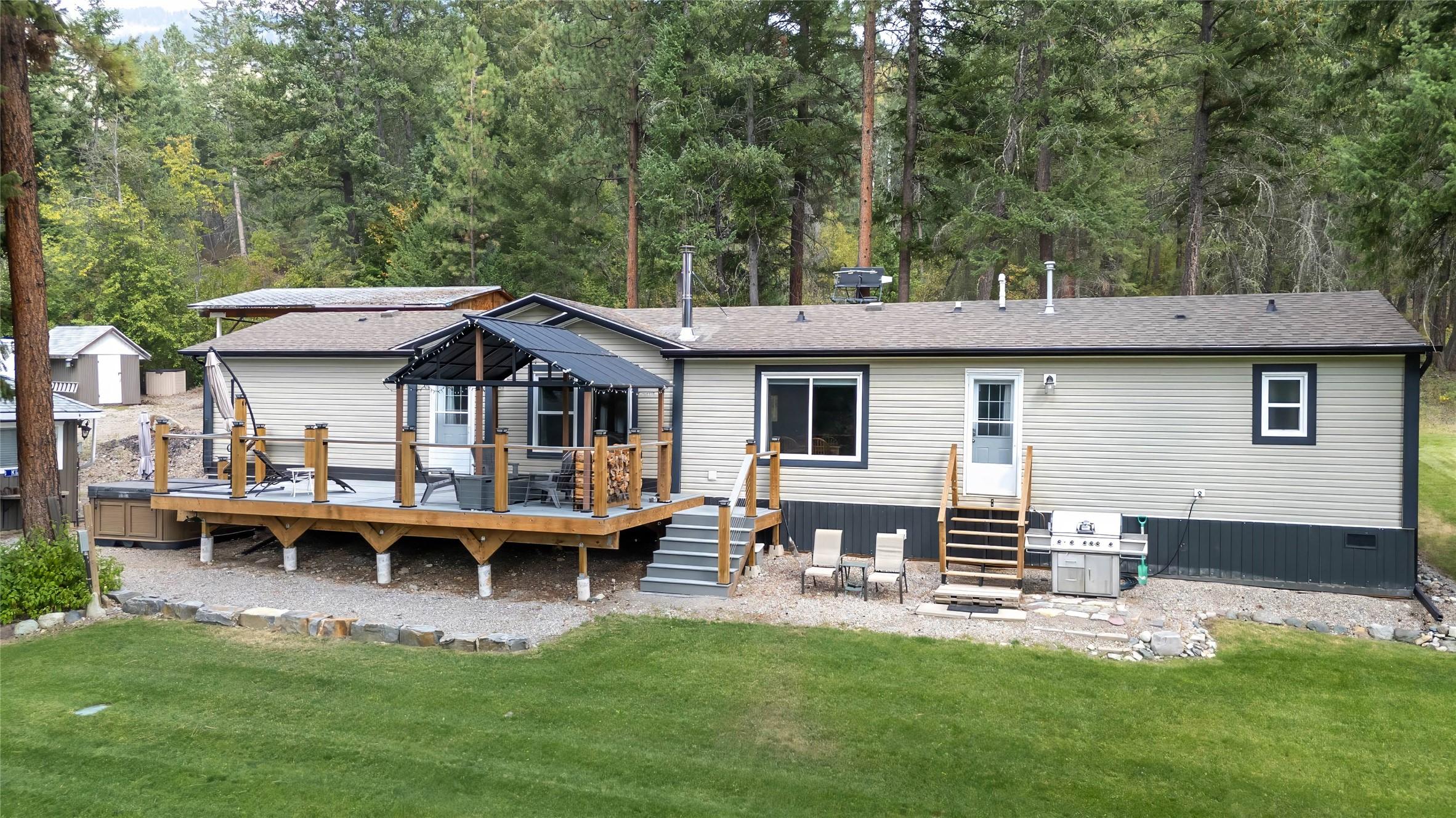 6524 Mcdonald Loop Road, Grasmere, BC