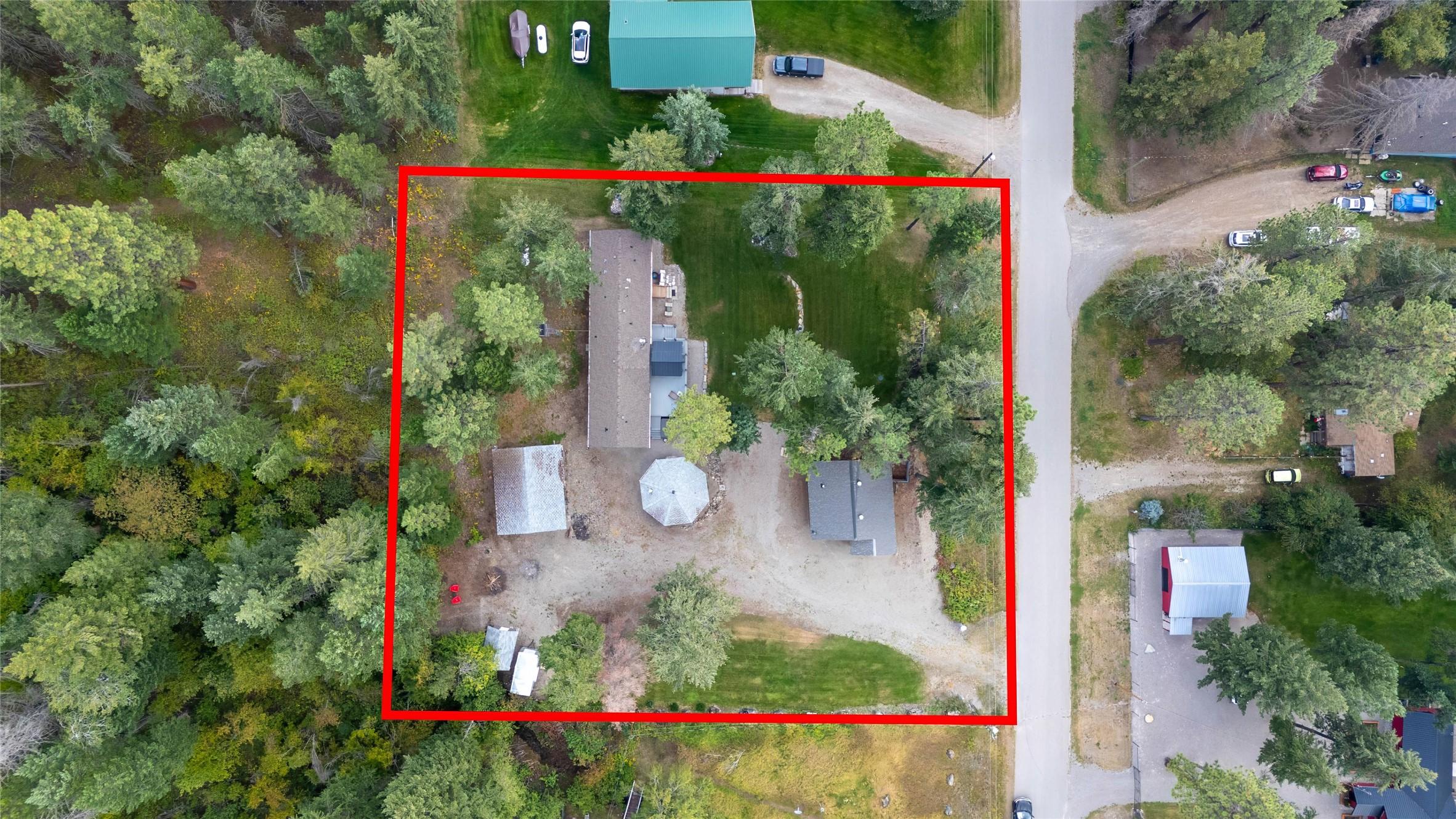 6524 Mcdonald Loop Road, Grasmere, BC
