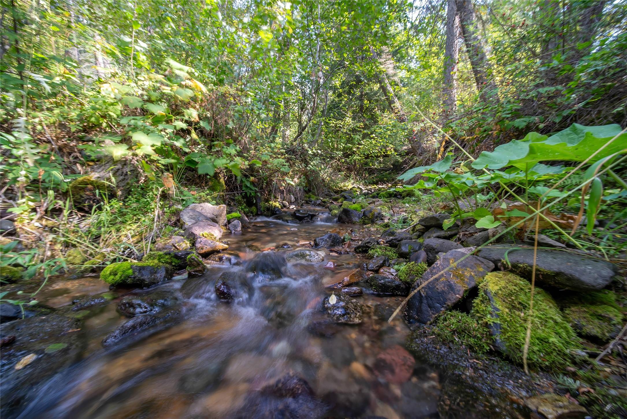 6524 Mcdonald Loop Road, Grasmere, BC
