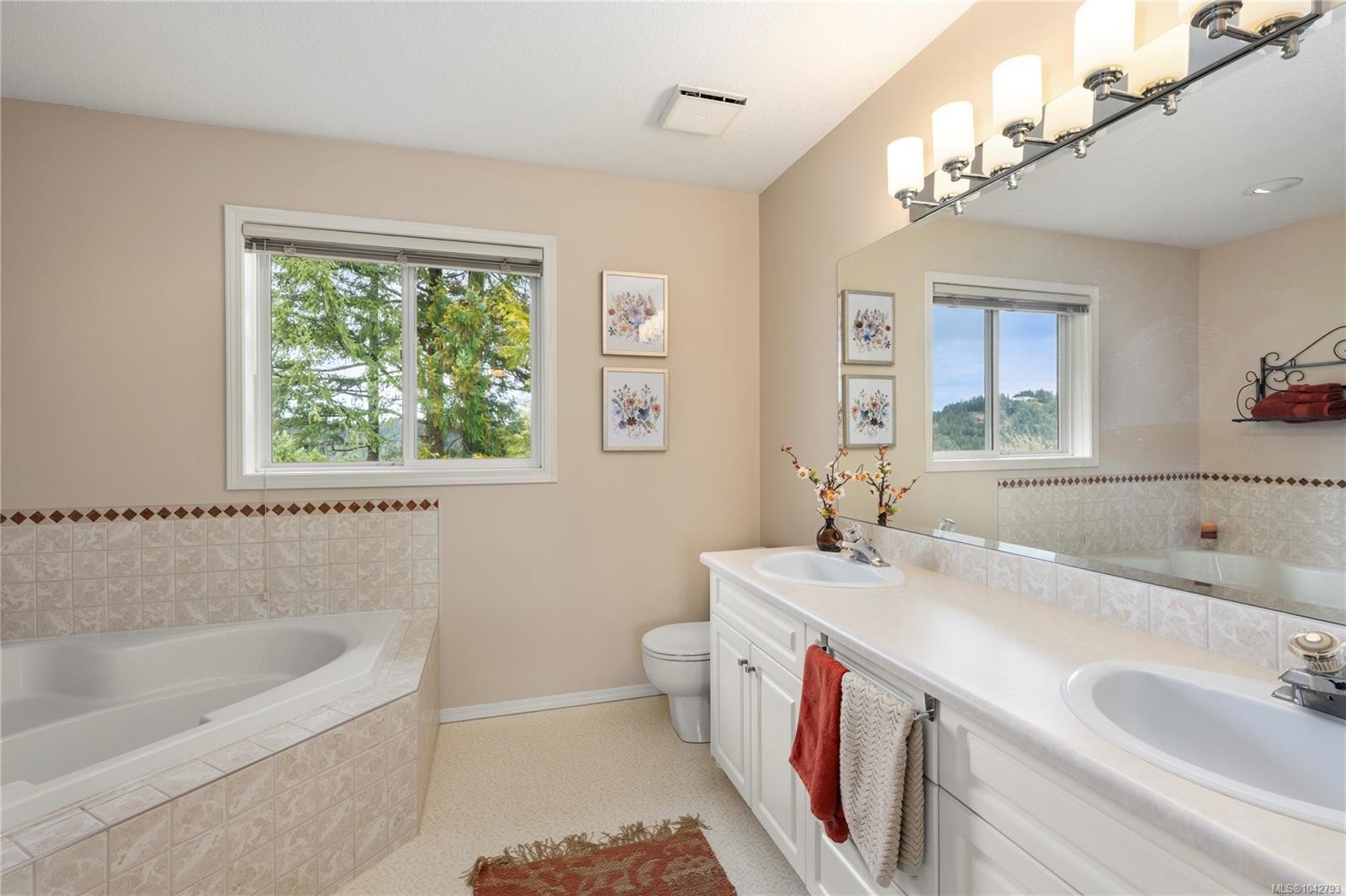 3255 Folkestone Dr, Nanaimo, BC