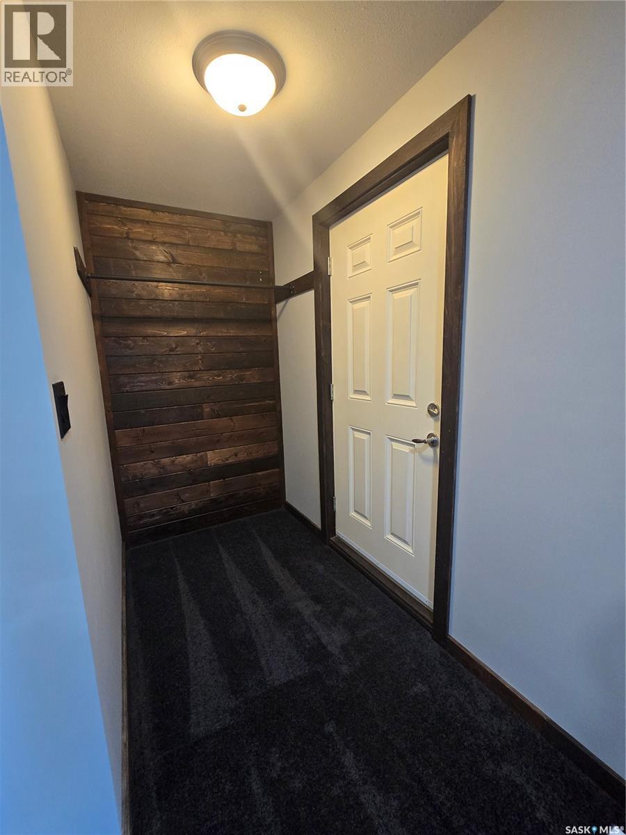 Kozmech Acreage, Wallace Rm No. 243, SK