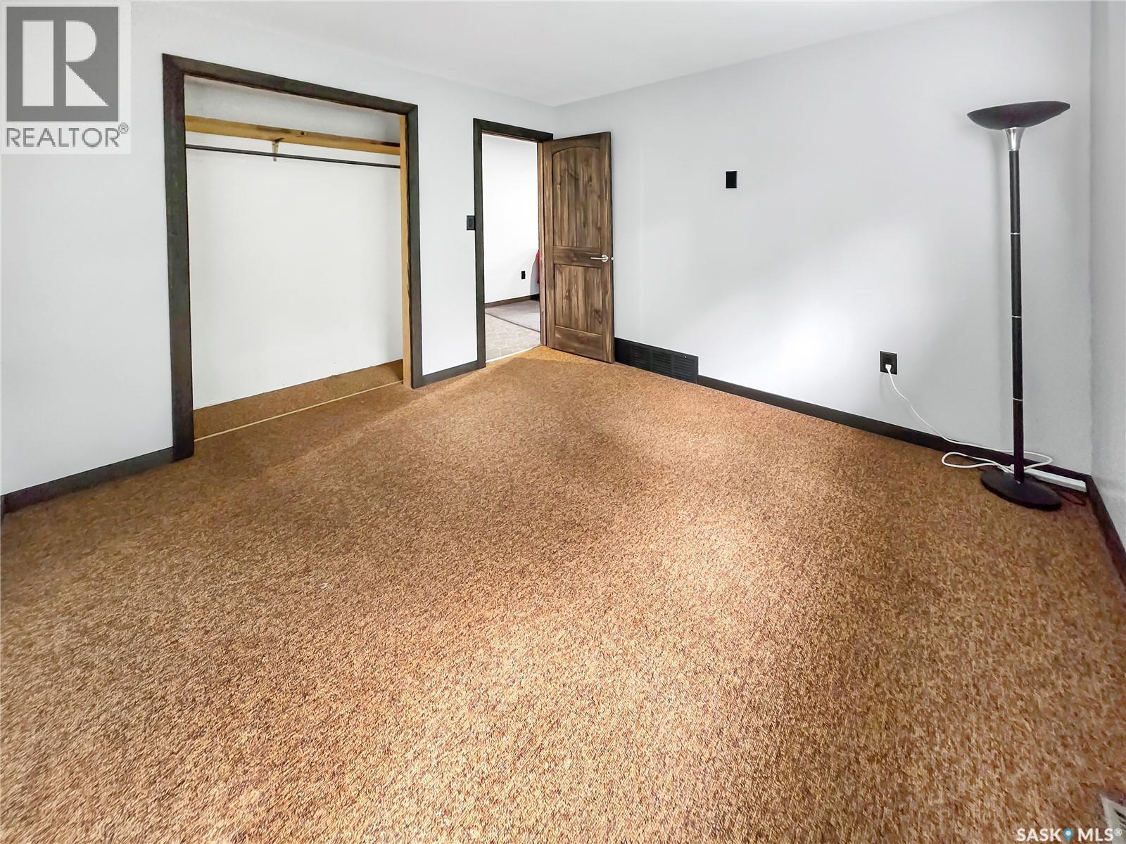 Kozmech Acreage, Wallace Rm No. 243, SK