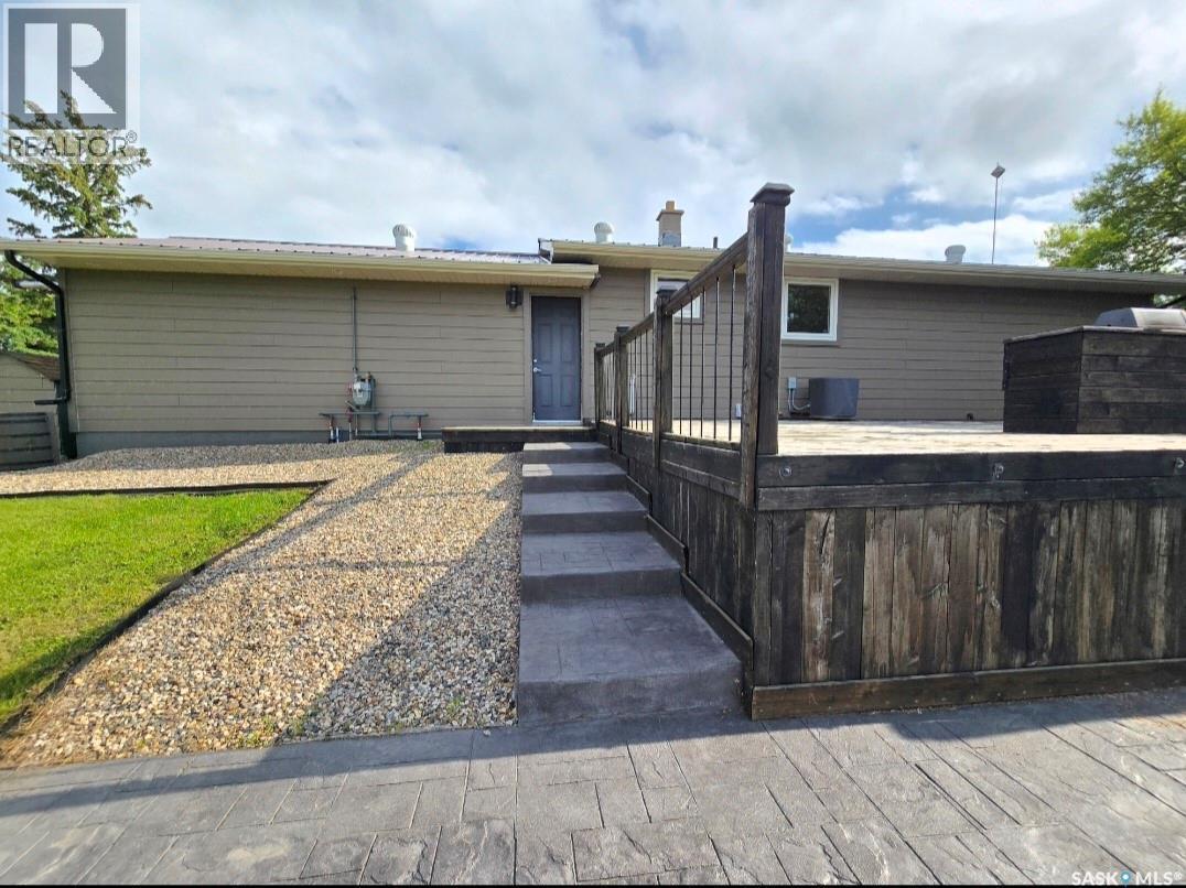 Kozmech Acreage, Wallace Rm No. 243, SK