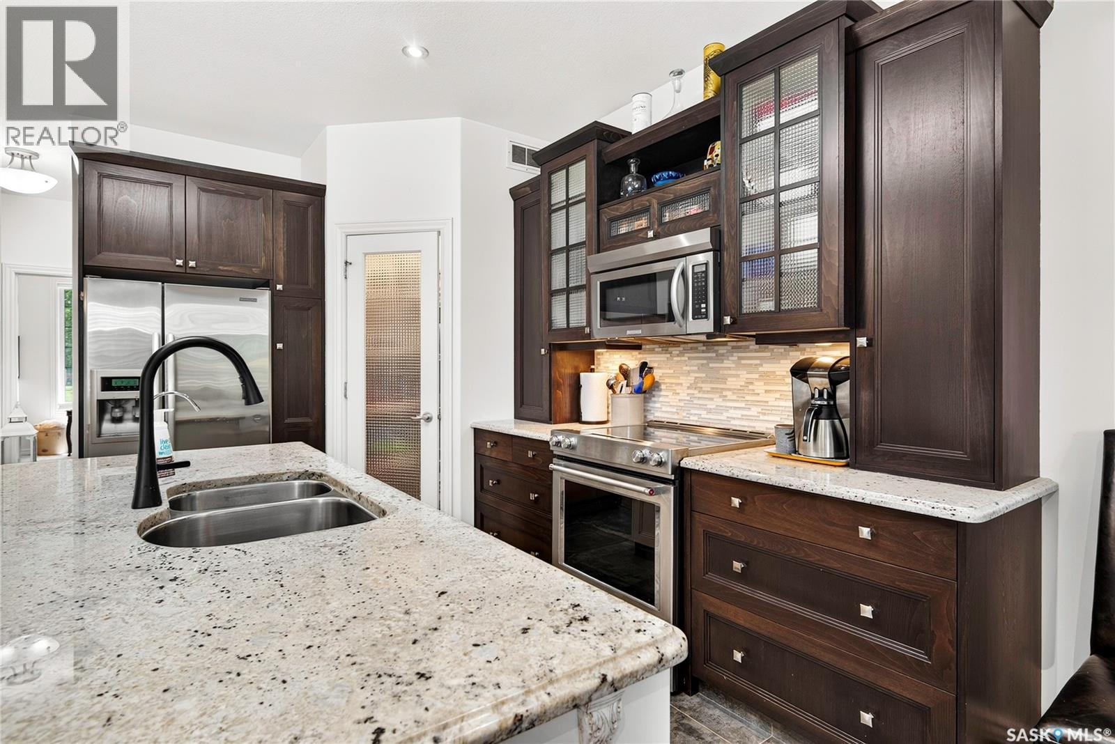 2202 Arens Road E, Regina, SK