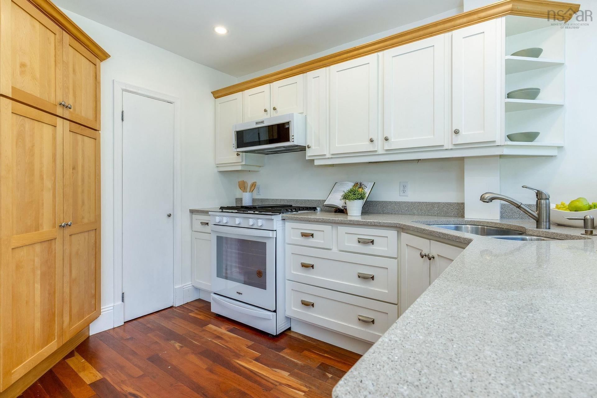5525 Cabot Place, Halifax, NS