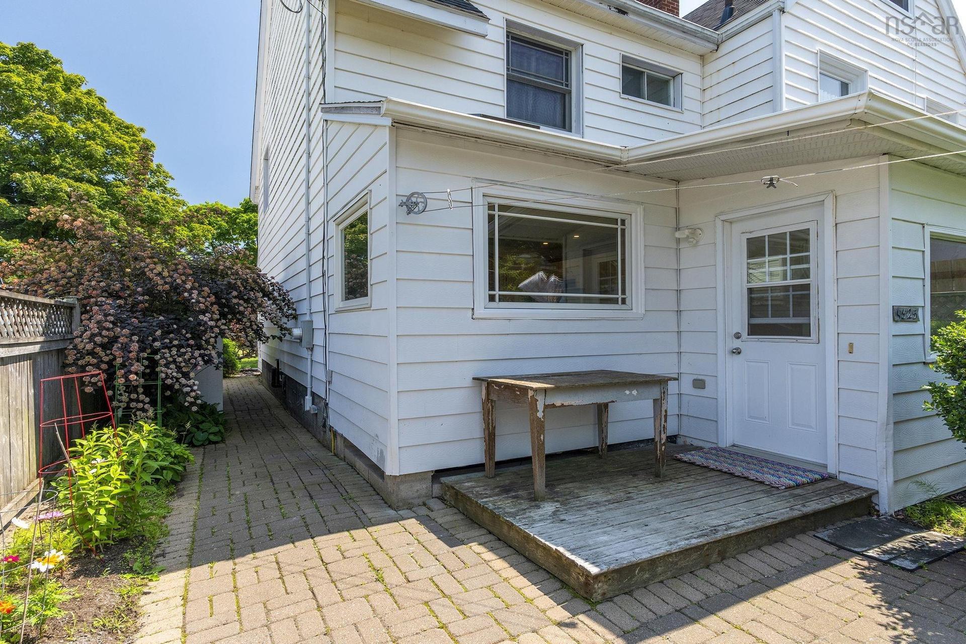 5525 Cabot Place, Halifax, NS