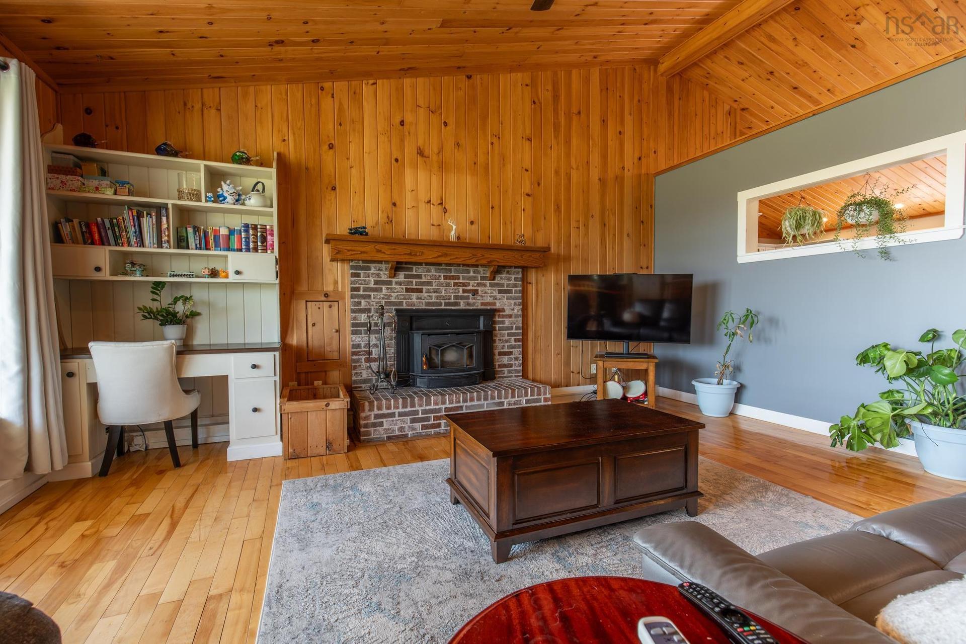 31 Maple Drive, Brooklyn, NS