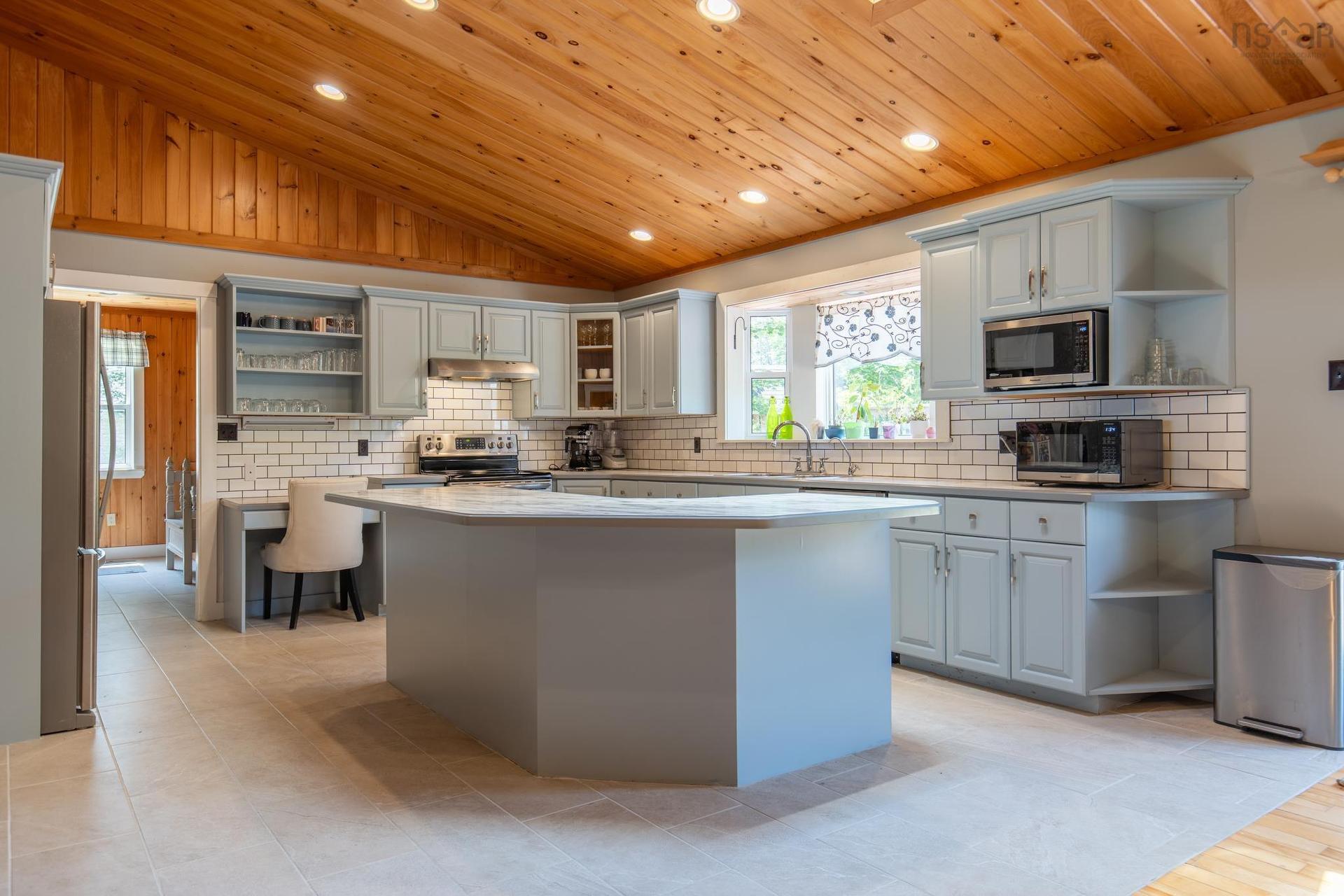 31 Maple Drive, Brooklyn, NS