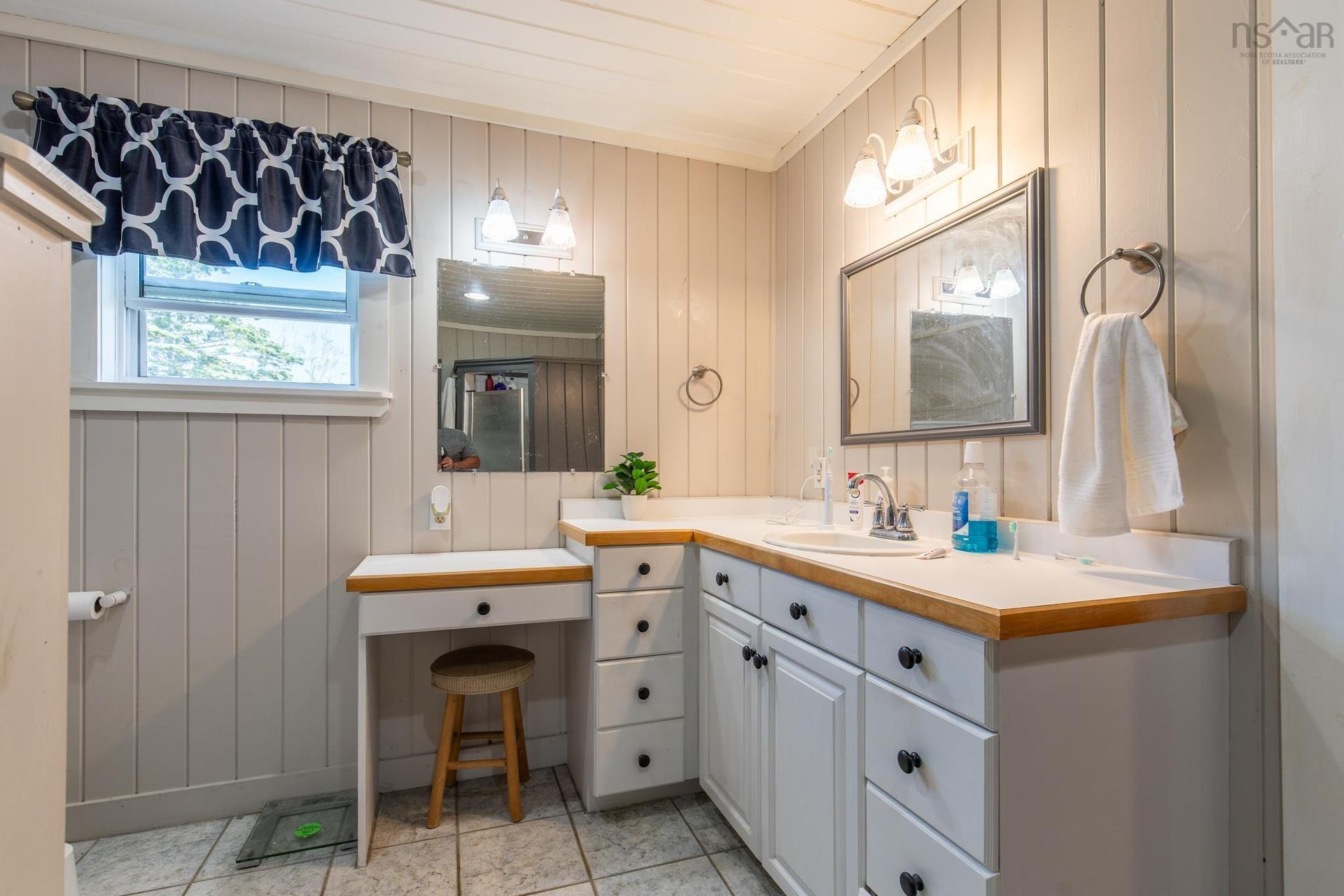 31 Maple Drive, Brooklyn, NS