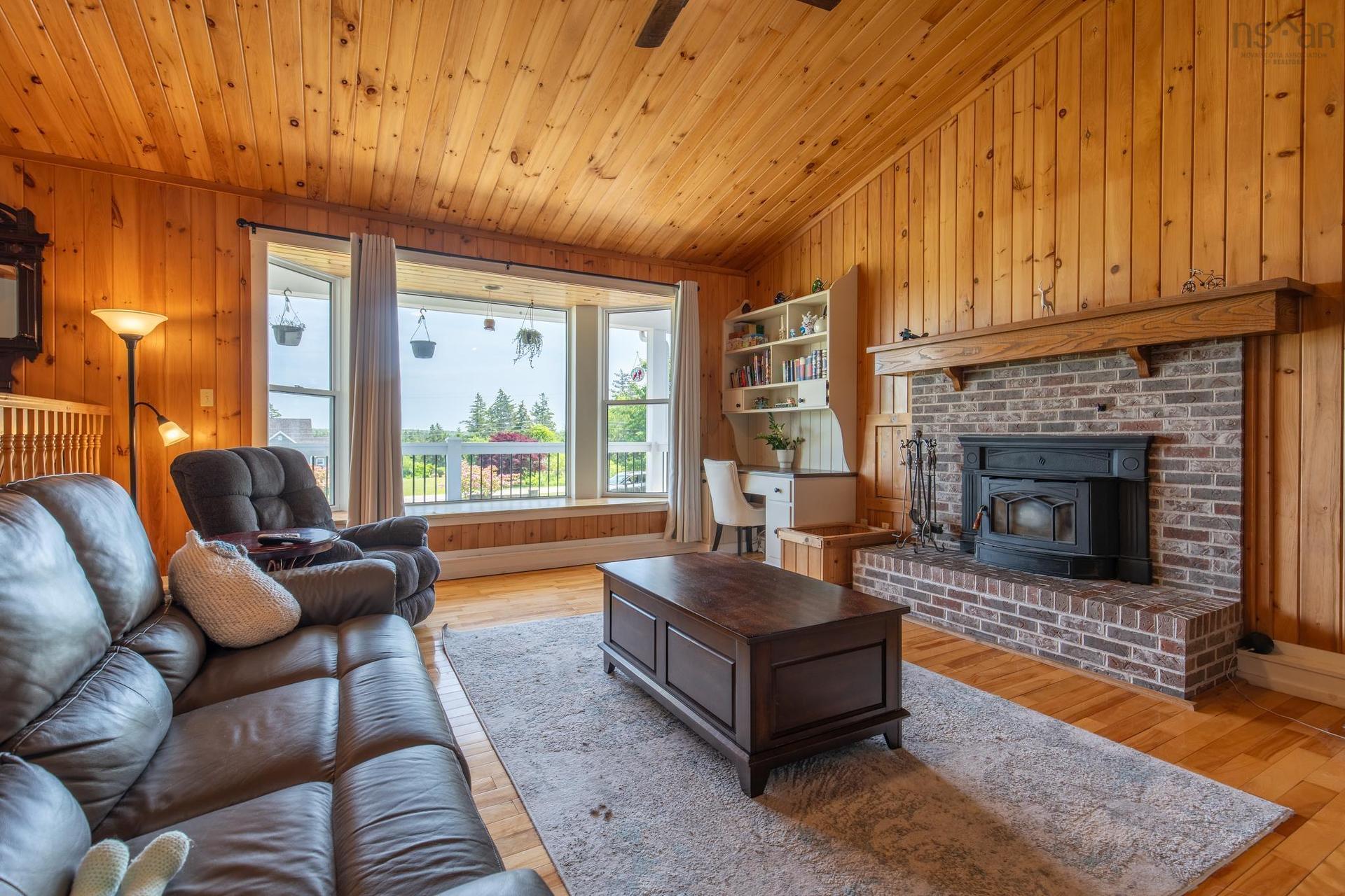 31 Maple Drive, Brooklyn, NS