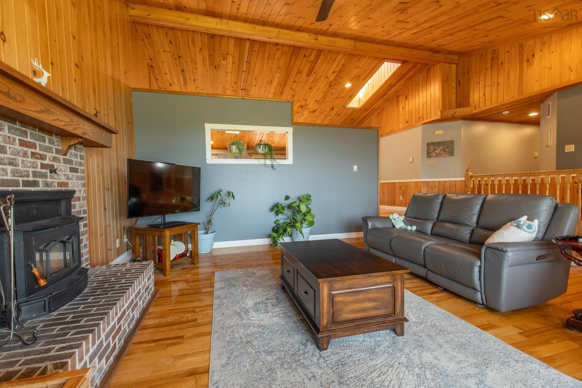31 Maple Drive, Brooklyn, NS