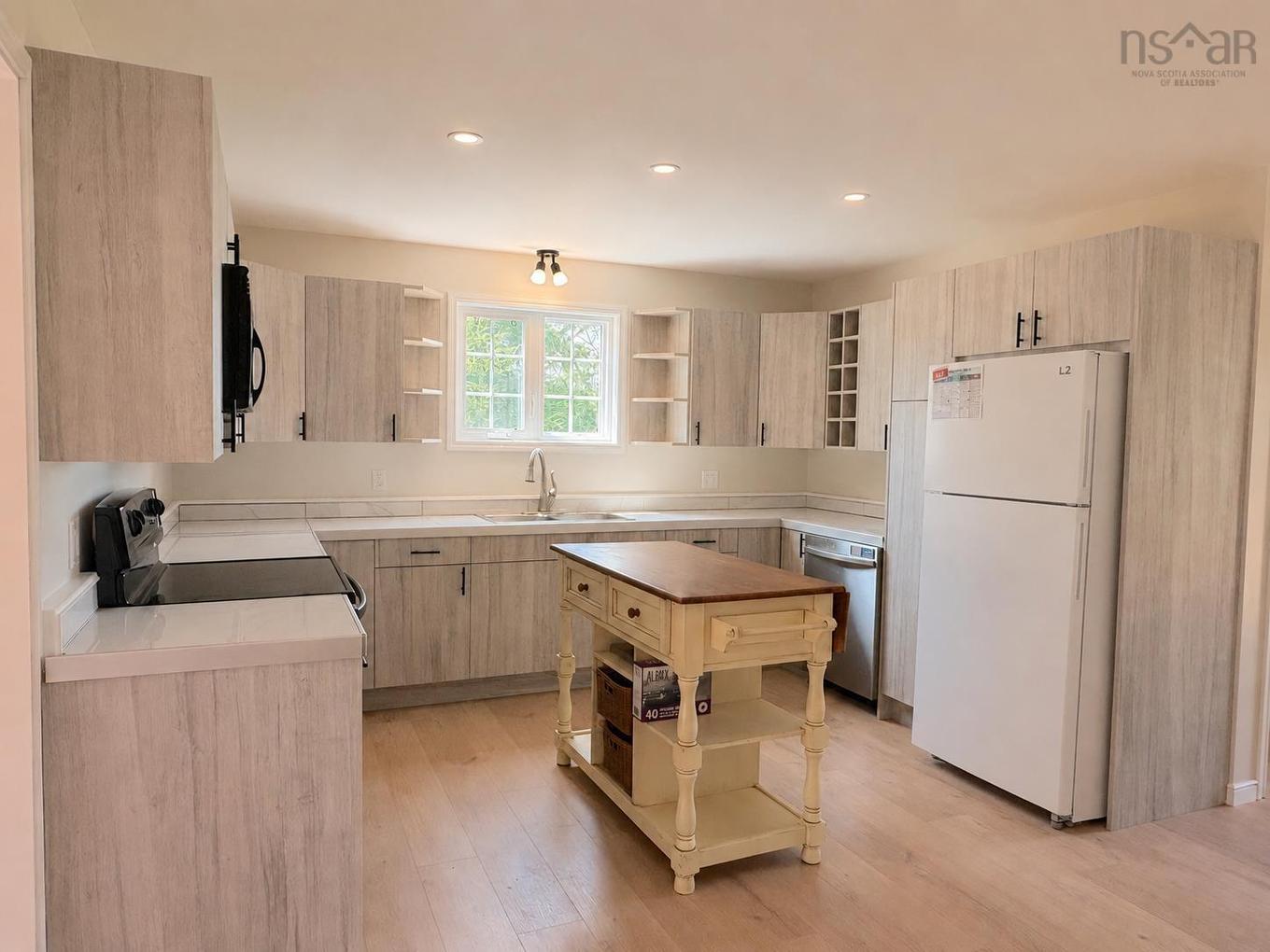 41 Abbotts Harbour, Middle West Pubnico, NS