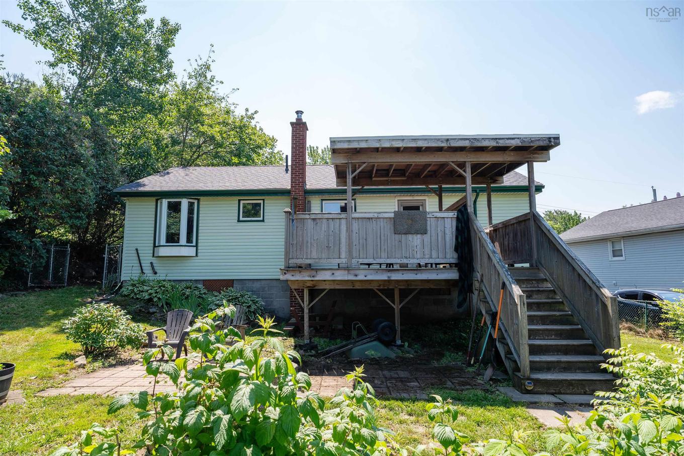 13 Fernhill Drive, Dartmouth, NS