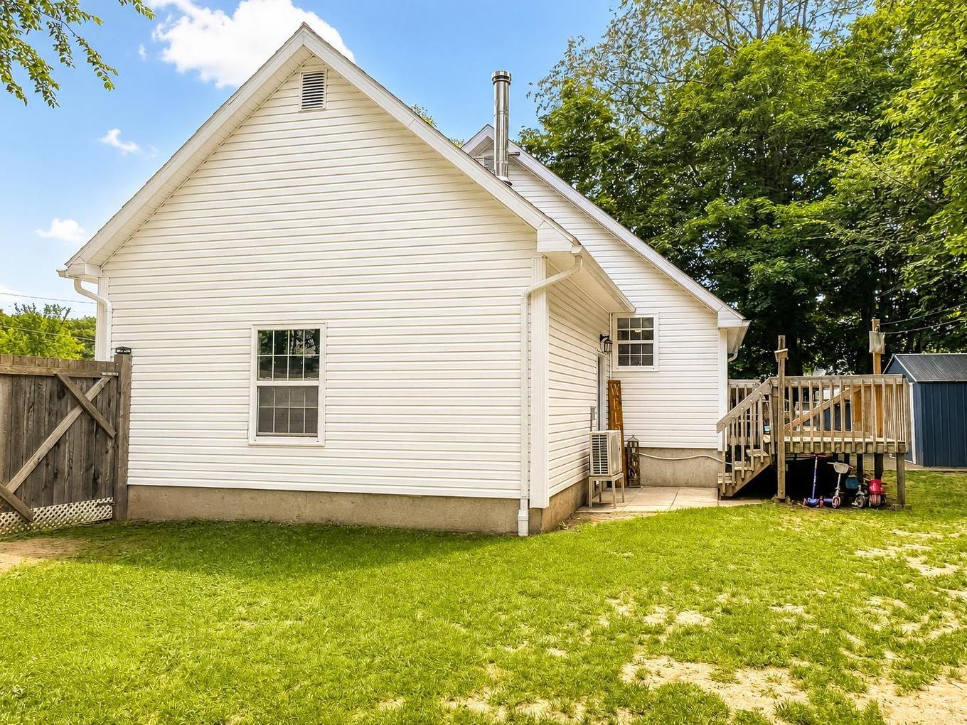 30 Pleasant Street, Kentville, NS