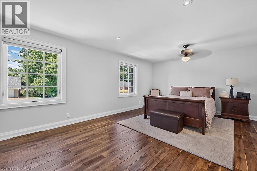 26 Freeland Court, Hamilton, ON - Indoor Photo Showing Bedroom