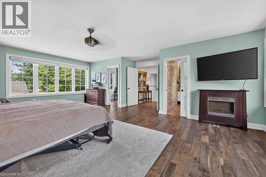 26 Freeland Court, Hamilton, ON - Indoor Photo Showing Bedroom With Fireplace