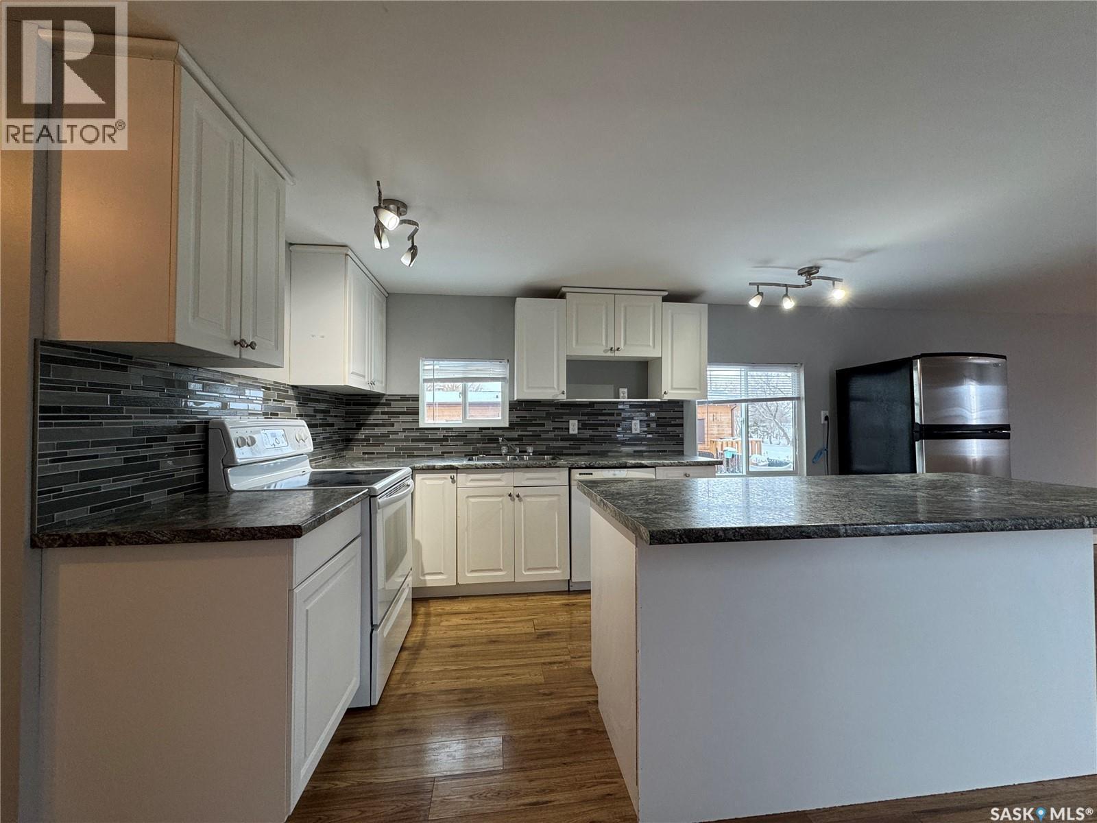 308 Tesky Crescent, Wynyard, SK