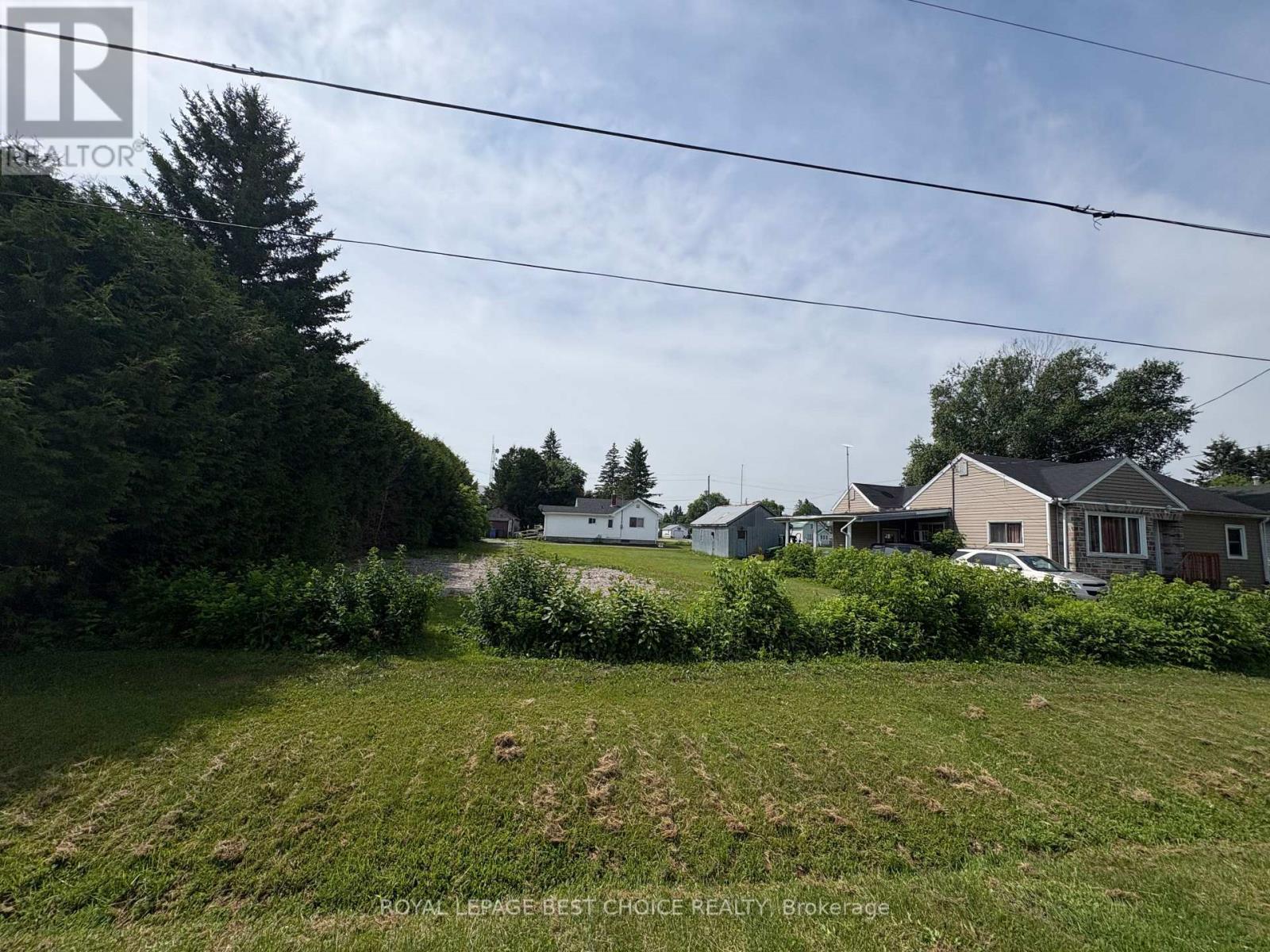 84 Third Avenue, Englehart, ON