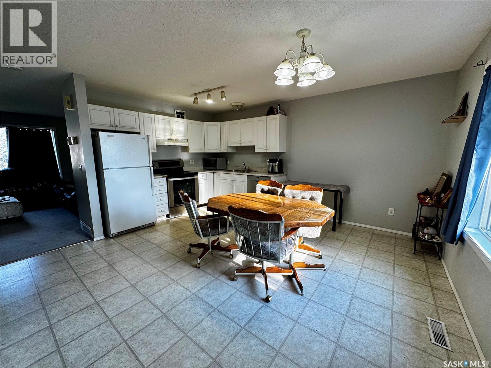 2 95 115Th Street E, Saskatoon, SK