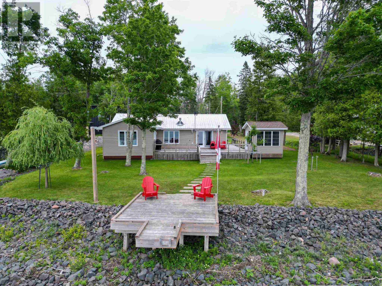 2761 Hawdon Dr, Richards Landing, ON
