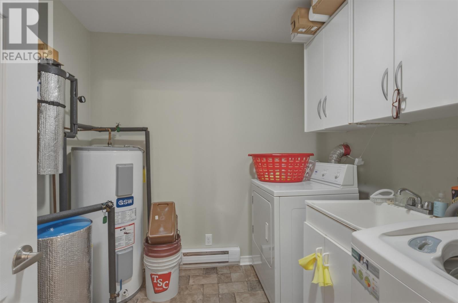 2761 Hawdon Dr, Richards Landing, ON