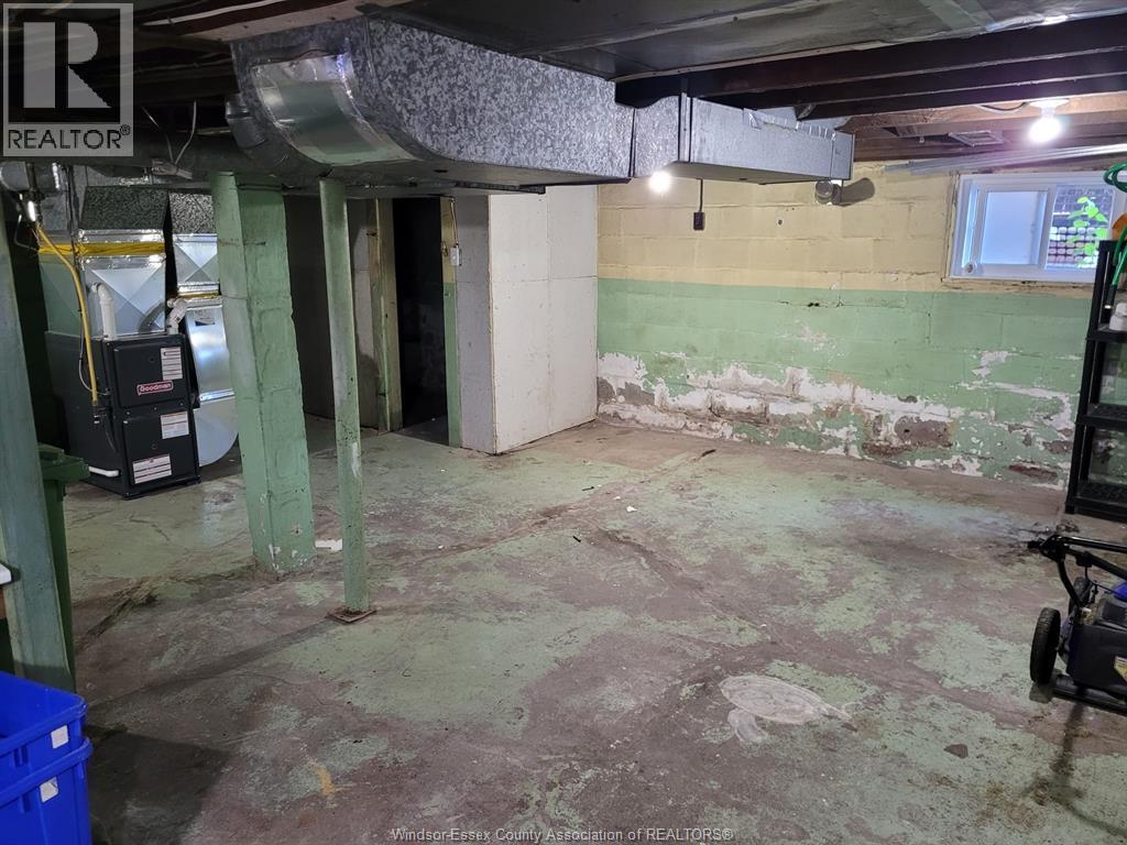 911 Langlois, Windsor, ON - Indoor Photo Showing Basement
