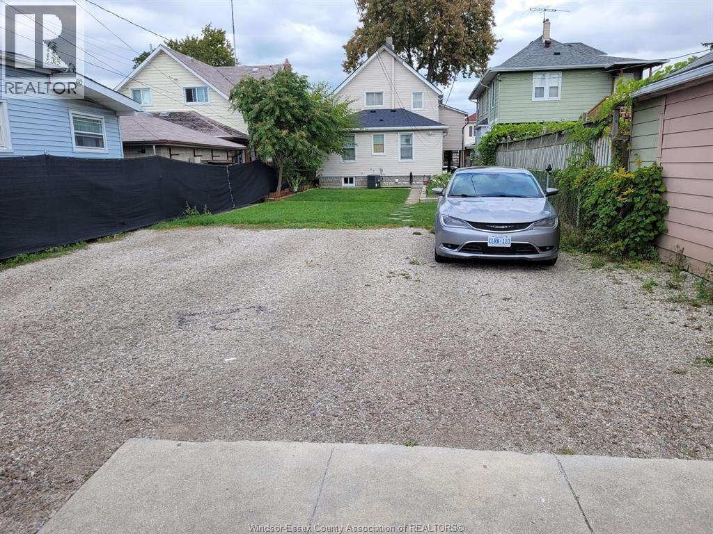 911 Langlois, Windsor, ON - Outdoor