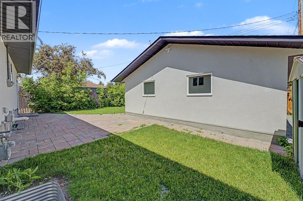 4904 Valiant Drive Nw, Calgary, AB