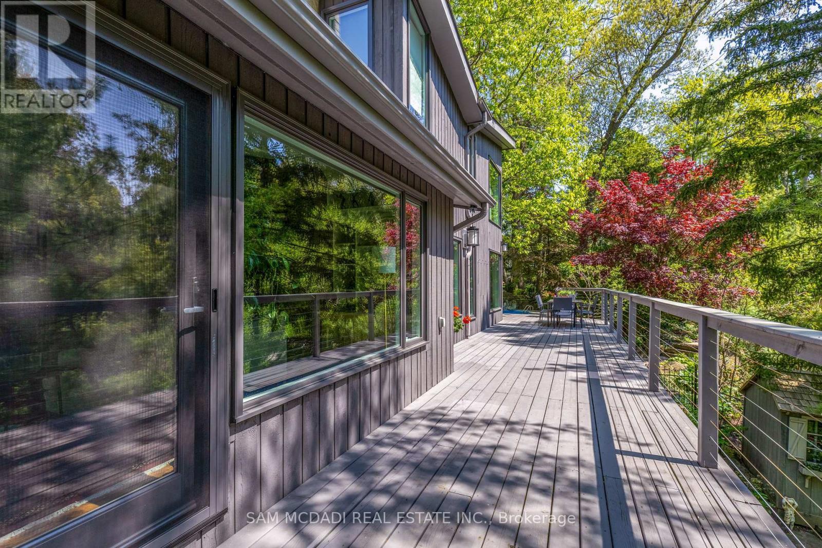 1273 Queen Victoria Avenue, Mississauga, ON - Outdoor With Deck Patio Veranda With Exterior