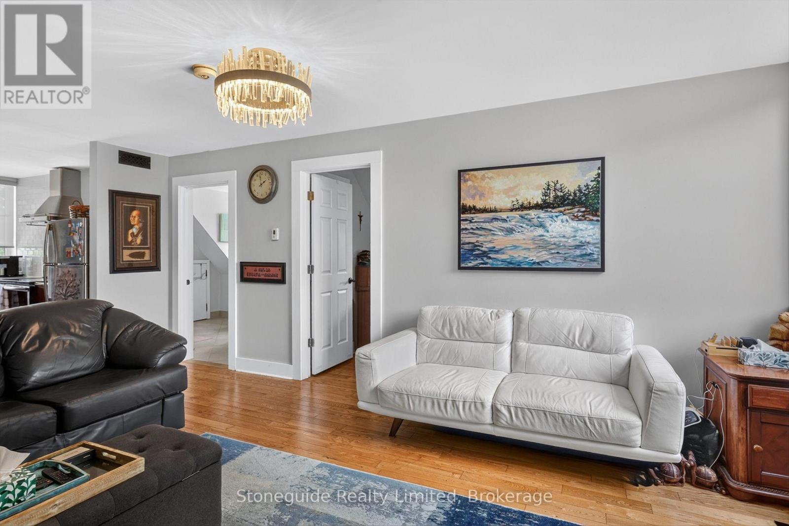 In-law suite - 1978 Henderson Line, Otonabee-South Monaghan, ON
