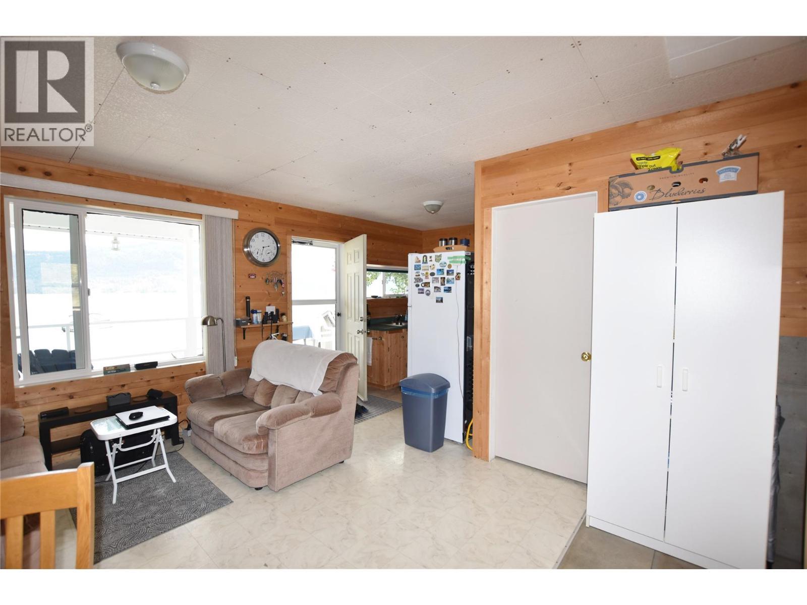 1 Imtil Road, Vernon, BC - Indoor Photo Showing Other Room