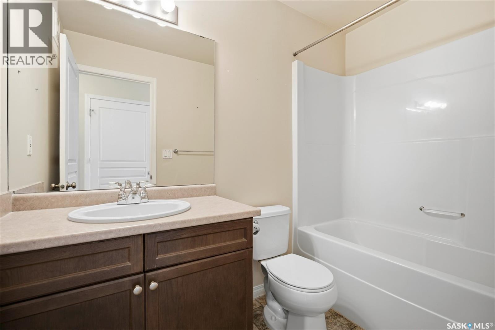 435 Coad Manor, Saskatoon, SK