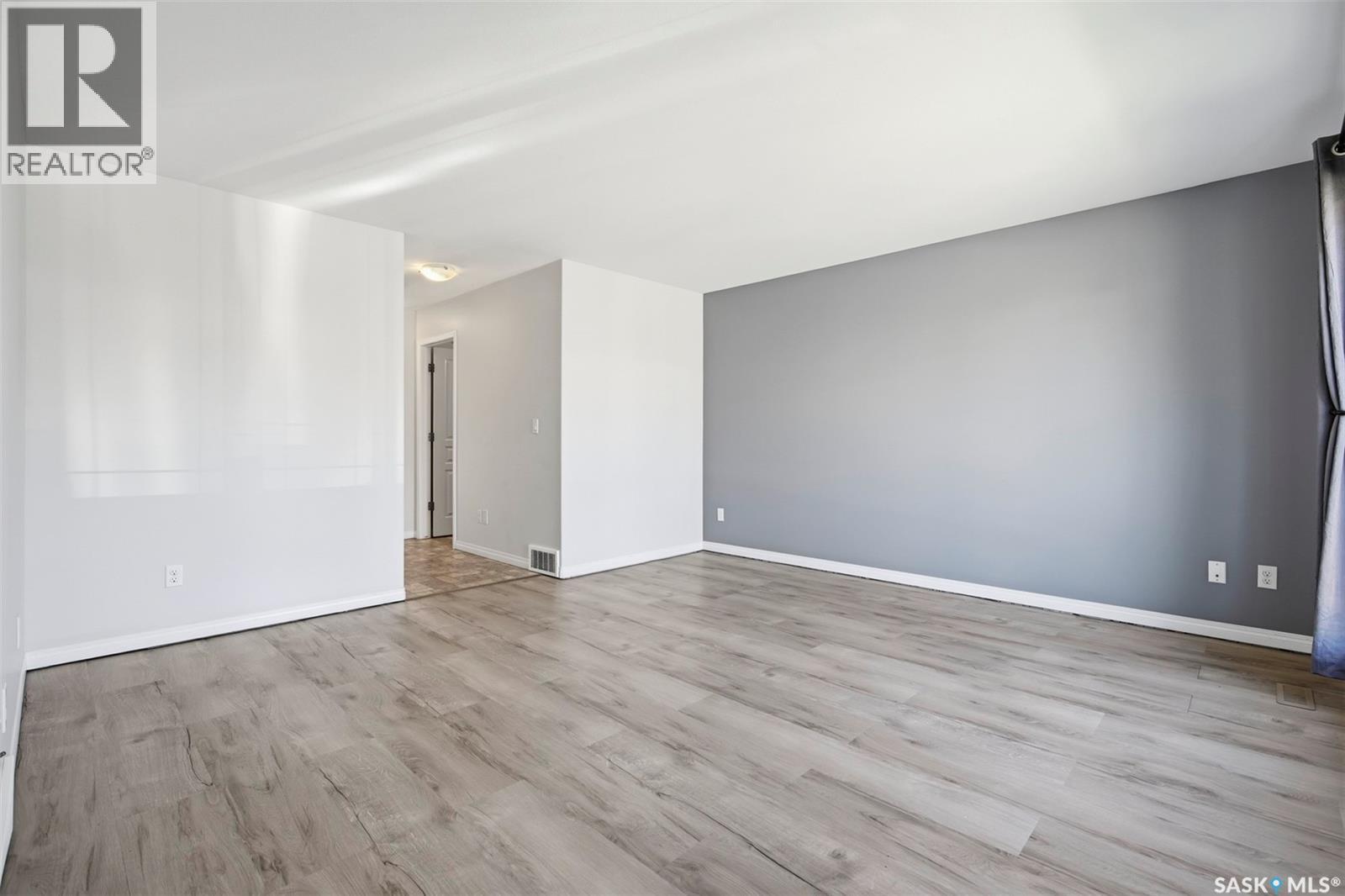 435 Coad Manor, Saskatoon, SK