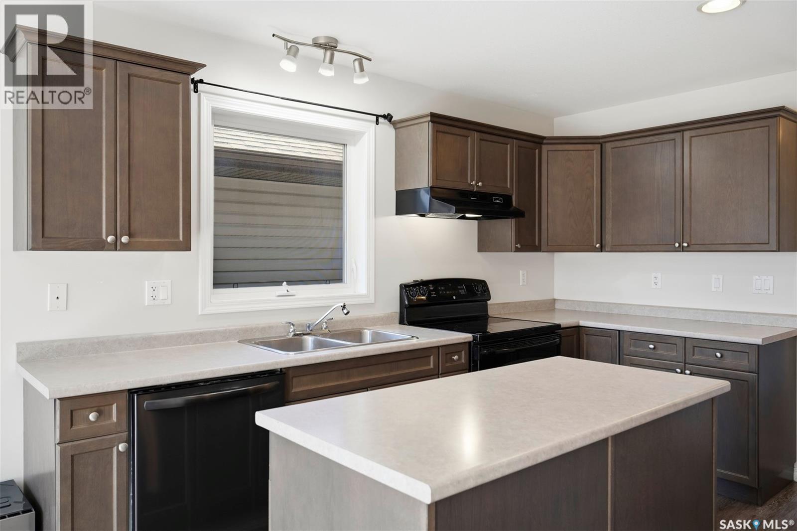 435 Coad Manor, Saskatoon, SK